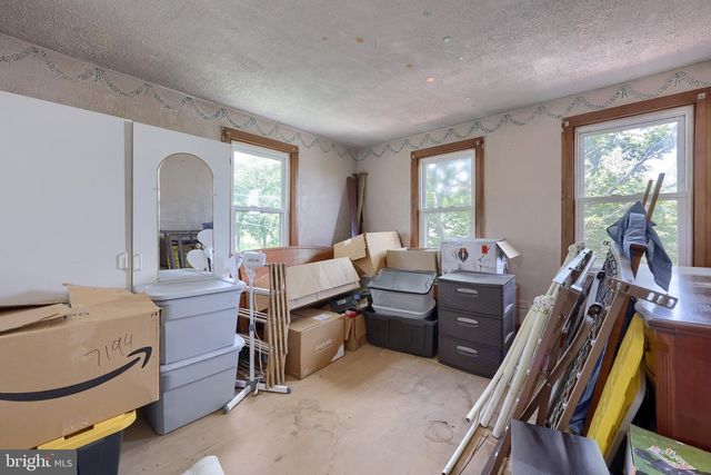 651 LAWN RD, Palmyra, PA 17078
