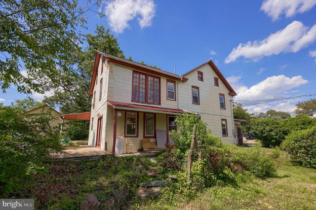 651 LAWN RD, Palmyra, PA 17078