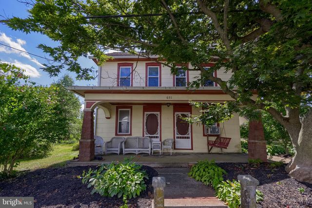 651 LAWN RD, Palmyra, PA 17078