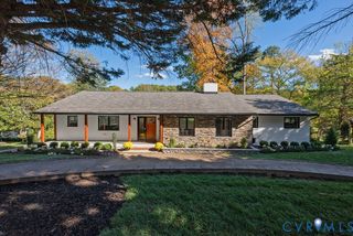 13 Roslyn Hills Dr, Henrico, VA 23229