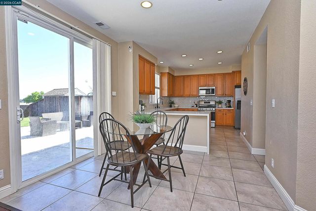 410 Malicoat Ave, Oakley, CA 94561