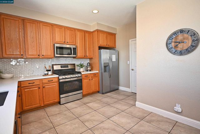 410 Malicoat Ave, Oakley, CA 94561