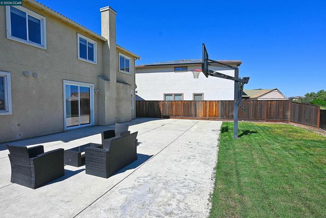 410 Malicoat Ave, Oakley, CA 94561