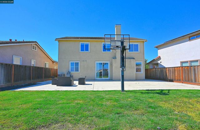 410 Malicoat Ave, Oakley, CA 94561