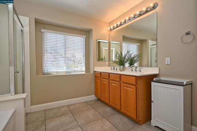 410 Malicoat Ave, Oakley, CA 94561