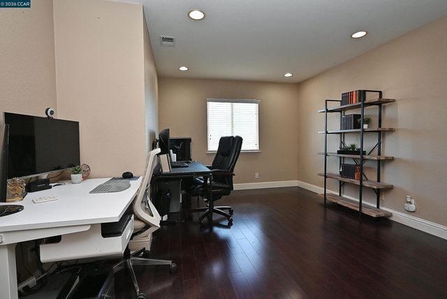 410 Malicoat Ave, Oakley, CA 94561