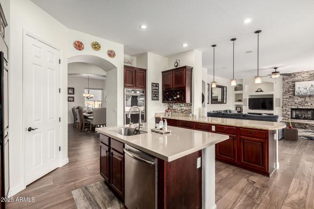 1711 W PRESCOTT Drive, Chandler, AZ 85248