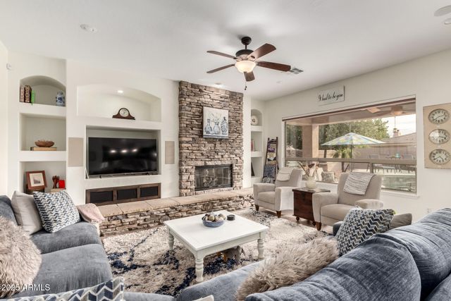 1711 W PRESCOTT Drive, Chandler, AZ 85248