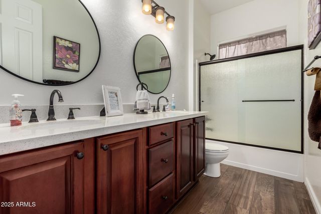 1711 W PRESCOTT Drive, Chandler, AZ 85248