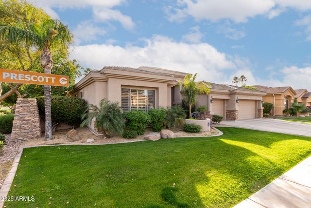 1711 W PRESCOTT Drive, Chandler, AZ 85248