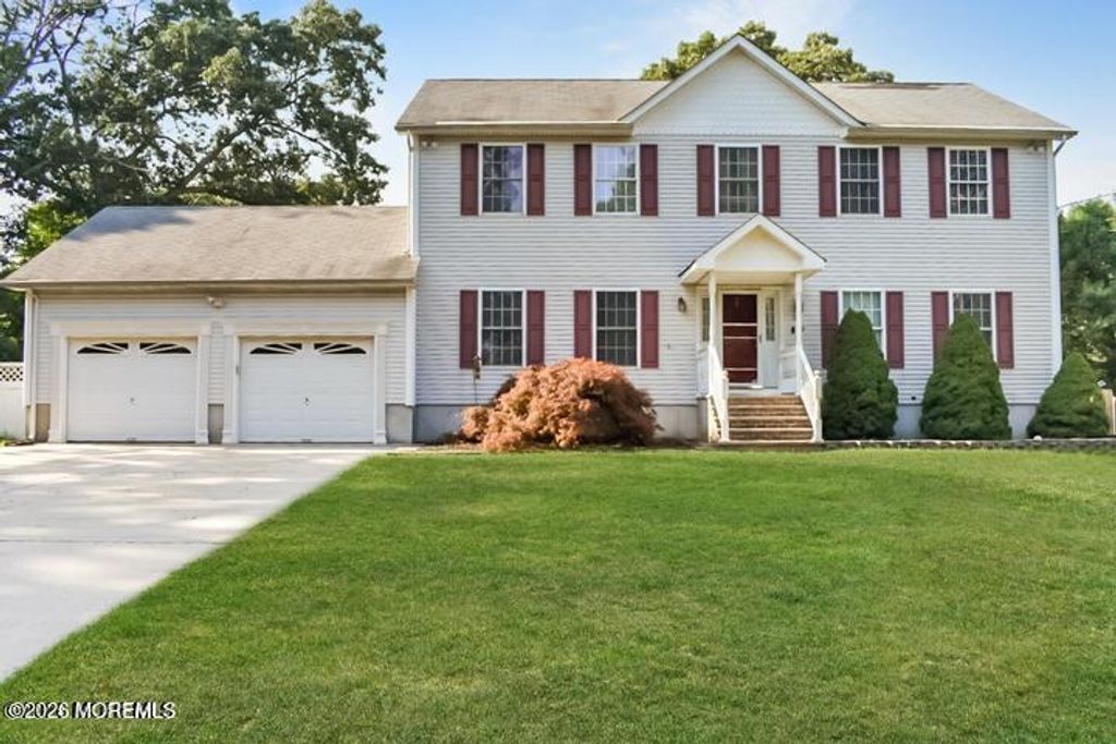 309 Holly Boulevard, Bayville, NJ 08721