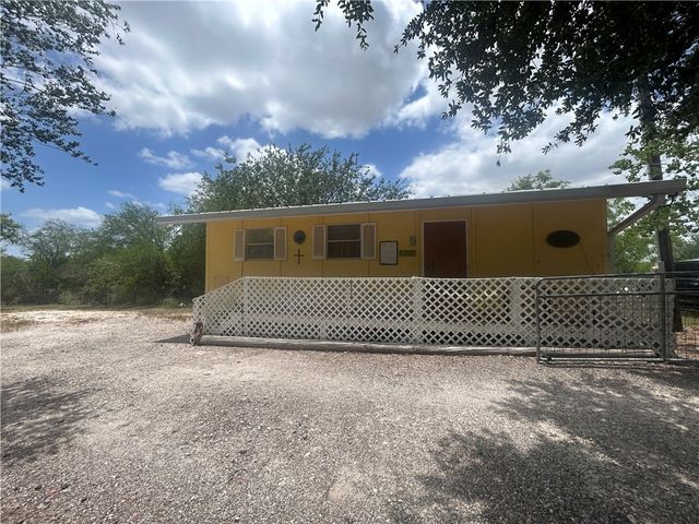 112 County Road 314, Orange Grove, TX 78372