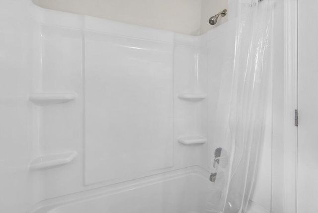 213 Hawthorne Circle, Fort Walton Beach, FL 32547