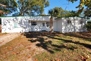 213 Hawthorne Circle, Fort Walton Beach, FL 32547