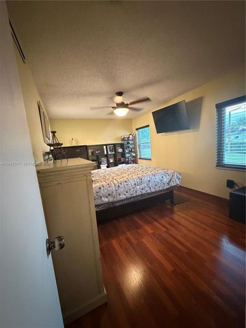 5402 SW 139th Ct, Miami, FL 33175