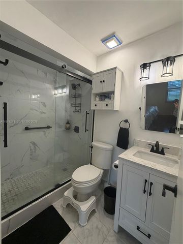 5402 SW 139th Ct, Miami, FL 33175