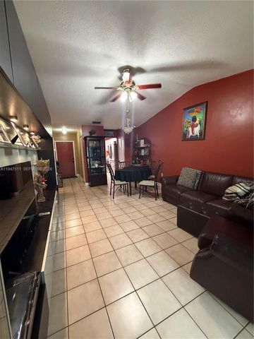 5402 SW 139th Ct, Miami, FL 33175