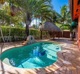 14571 SW 160th Ct, Miami, FL 33196