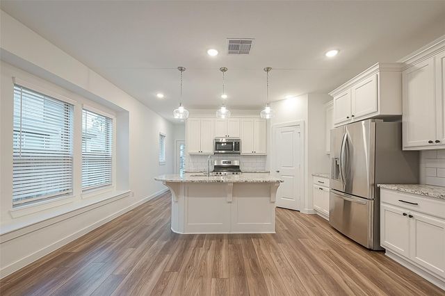 516 Timber Voyage Court, Conroe, TX 77304
