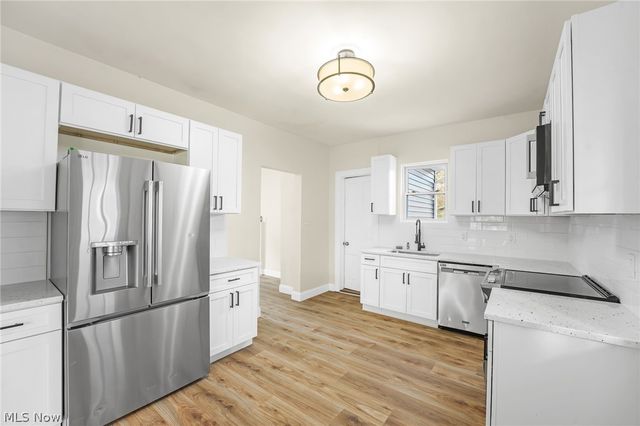 322 W 9th Street, Lorain, OH 44052