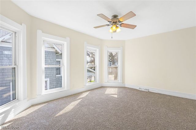 322 W 9th Street, Lorain, OH 44052