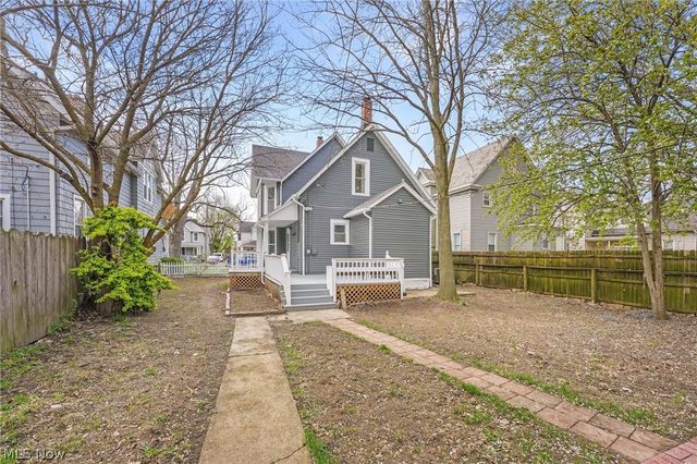 322 W 9th Street, Lorain, OH 44052