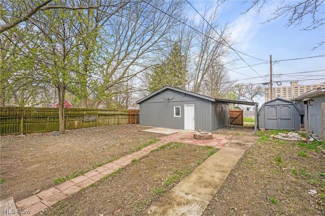 322 W 9th Street, Lorain, OH 44052