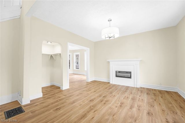 322 W 9th Street, Lorain, OH 44052