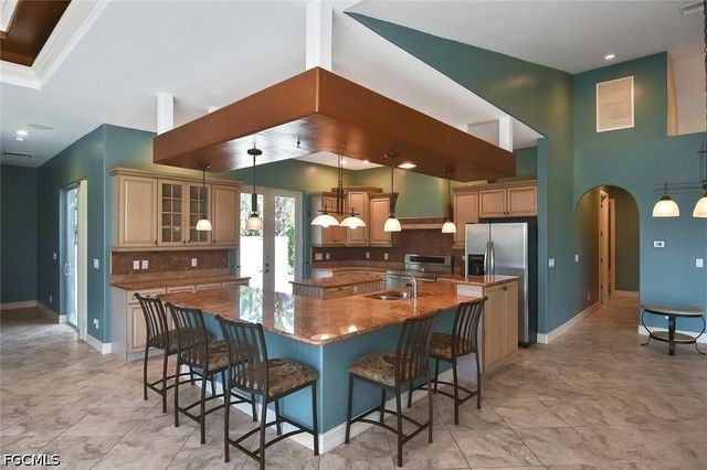2808 SW 33rd TER, Cape Coral, FL 33914