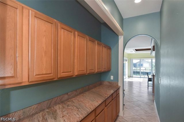 2808 SW 33rd TER, Cape Coral, FL 33914