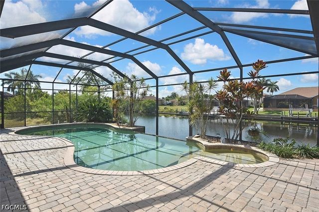 2808 SW 33rd TER, Cape Coral, FL 33914