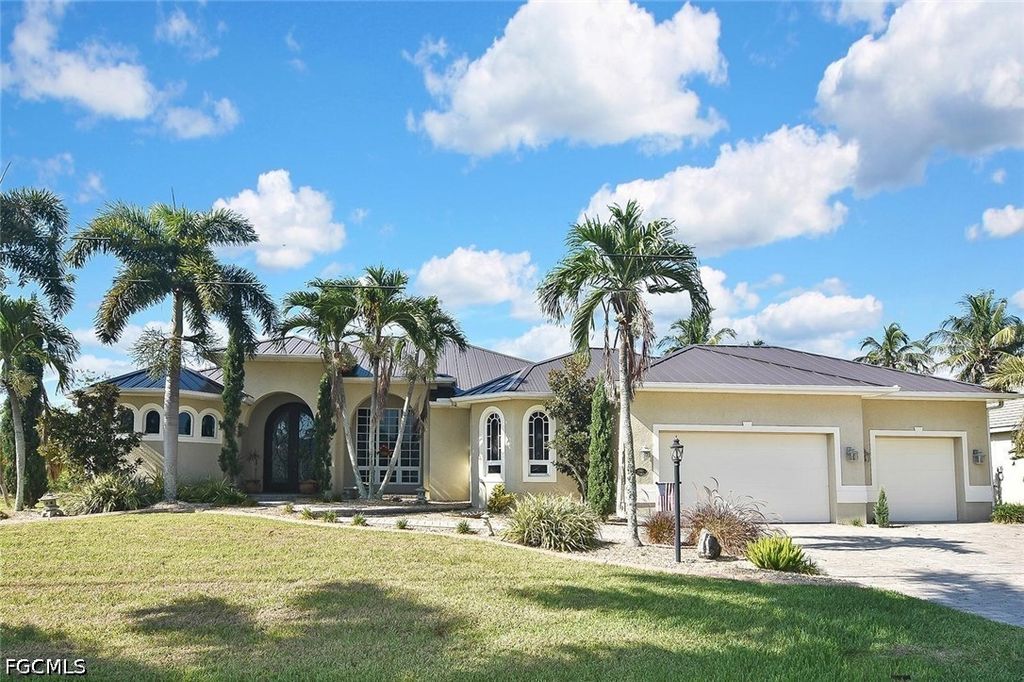 2808 SW 33rd TER, Cape Coral, FL 33914