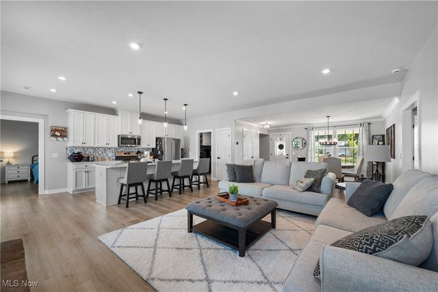 3339 Boettler Street NE, Canton, OH 44721