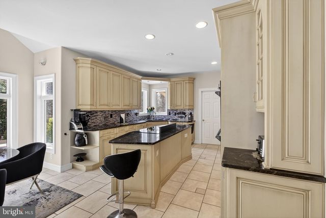 164 OLD NEW YORK RD, Absecon, NJ 08205