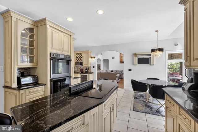 164 OLD NEW YORK RD, Absecon, NJ 08205