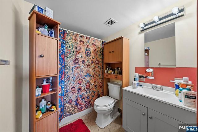 344 Prospect Avenue 2E, Hackensack, NJ 07601