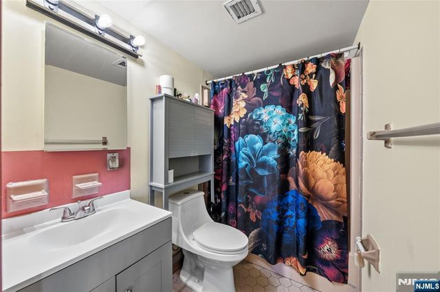 344 Prospect Avenue 2E, Hackensack, NJ 07601