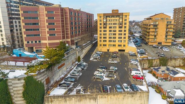 344 Prospect Avenue 2E, Hackensack, NJ 07601