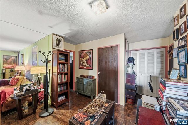 344 Prospect Avenue 2E, Hackensack, NJ 07601