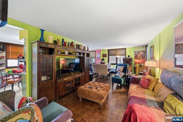 344 Prospect Avenue 2E, Hackensack, NJ 07601