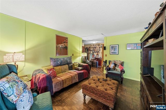 344 Prospect Avenue 2E, Hackensack, NJ 07601