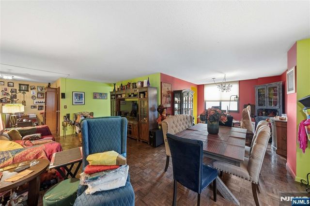 344 Prospect Avenue 2E, Hackensack, NJ 07601