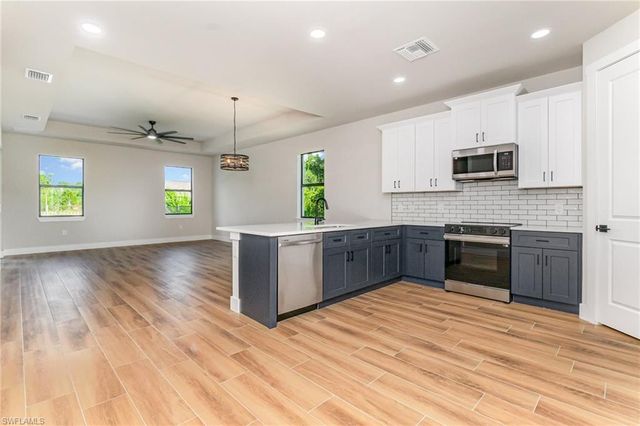 4157 NW 39th AVE, Cape Coral, FL 33993