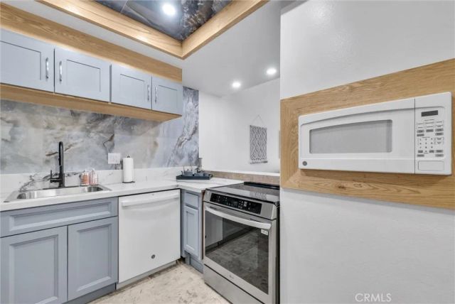 3062 Associated 10, Fullerton, CA 92835