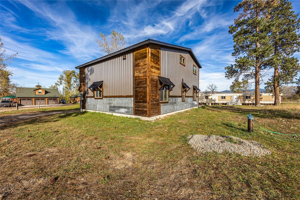 636 Gold Creek Loop, Hamilton, MT 59840 photo 4