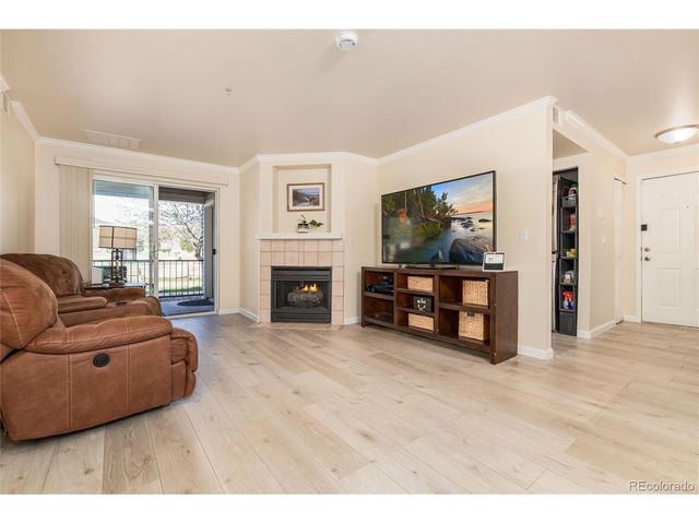 12304 W Cross Dr 103, Littleton, CO 80127