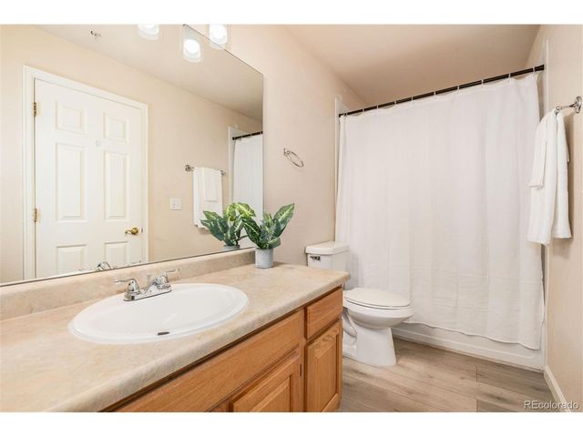 12304 W Cross Dr 103, Littleton, CO 80127