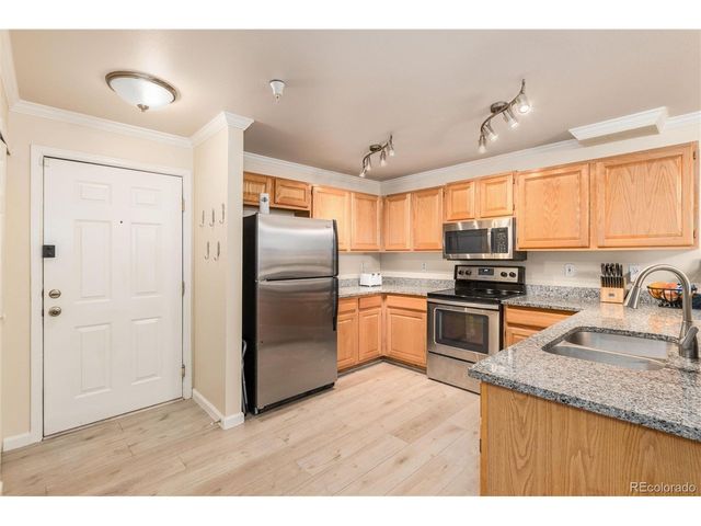 12304 W Cross Dr 103, Littleton, CO 80127