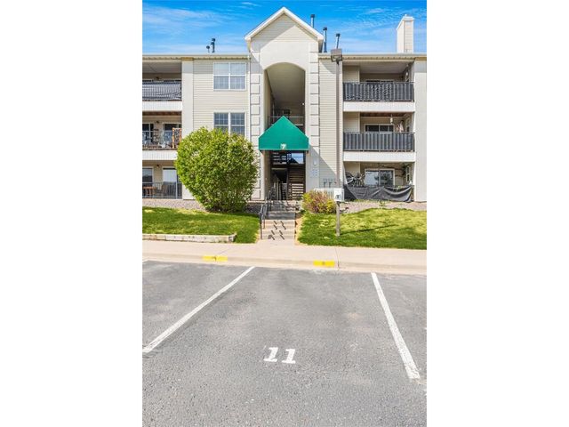 12304 W Cross Dr 103, Littleton, CO 80127
