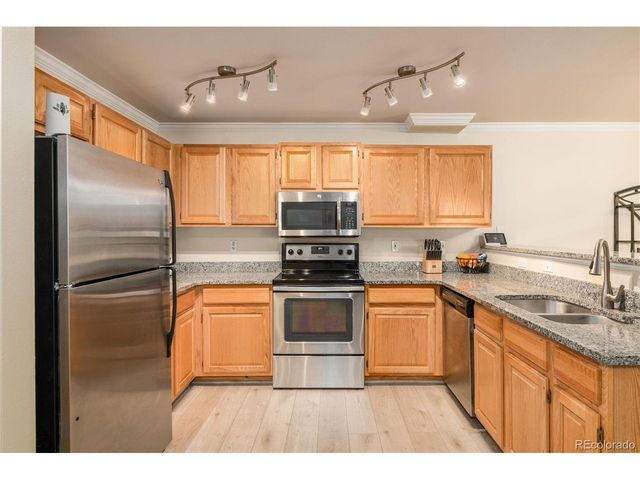 12304 W Cross Dr 103, Littleton, CO 80127